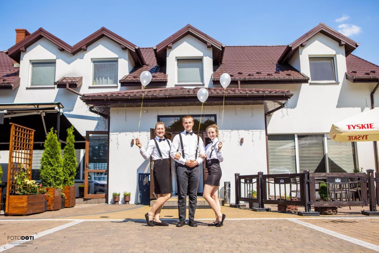 Gosciniec Zacisze Acomodação com café da manhã Dąbie Exterior foto